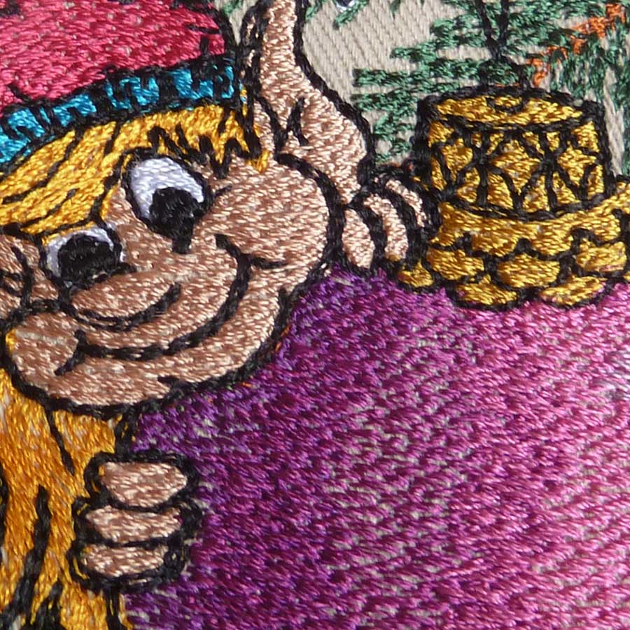 Christmas elve with heart - machine embroidery