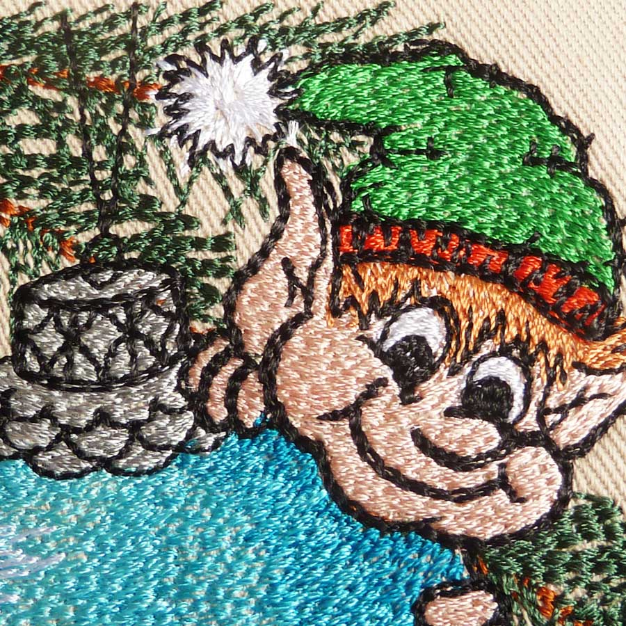 Christmas elve with heart - machine embroidery